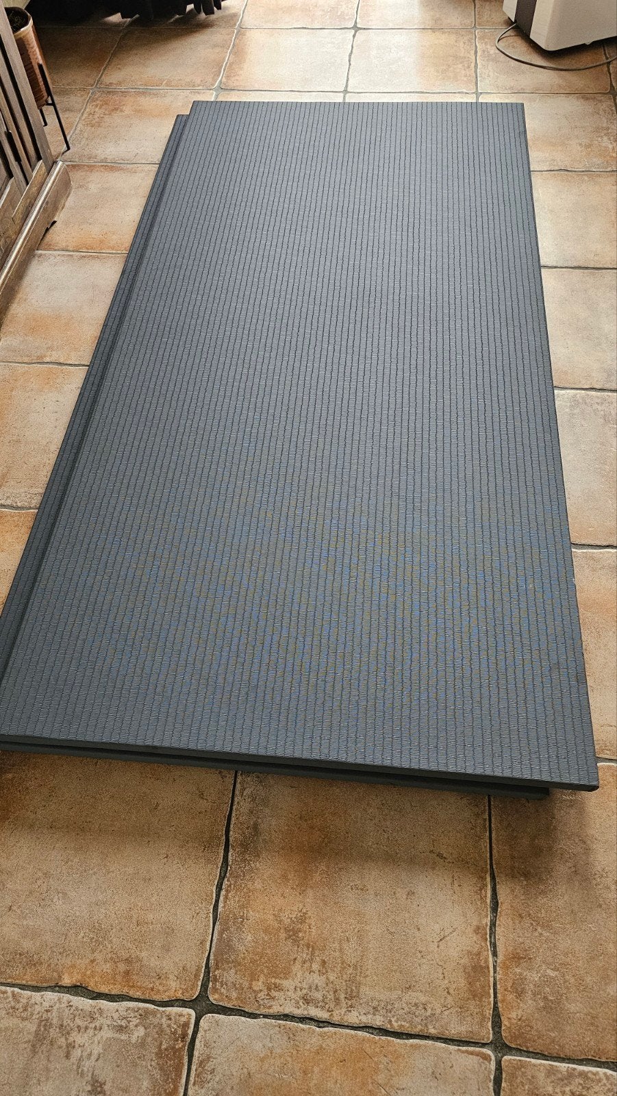 2 Nieuwe Judo Matten 2x1m Grijs met Antislip (4cm dik), Ophalen of Verzenden, Nieuw, Judo, Vechtsportmateriaal