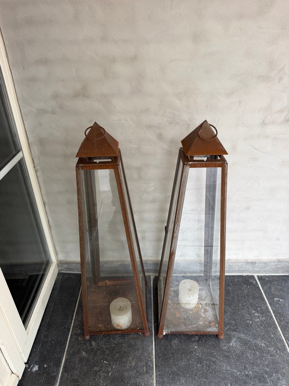Set van 2 roestige lantaarns - sfeervolle verlichting, Gebruikt, Overige merken, Ophalen of Verzenden, Metaal