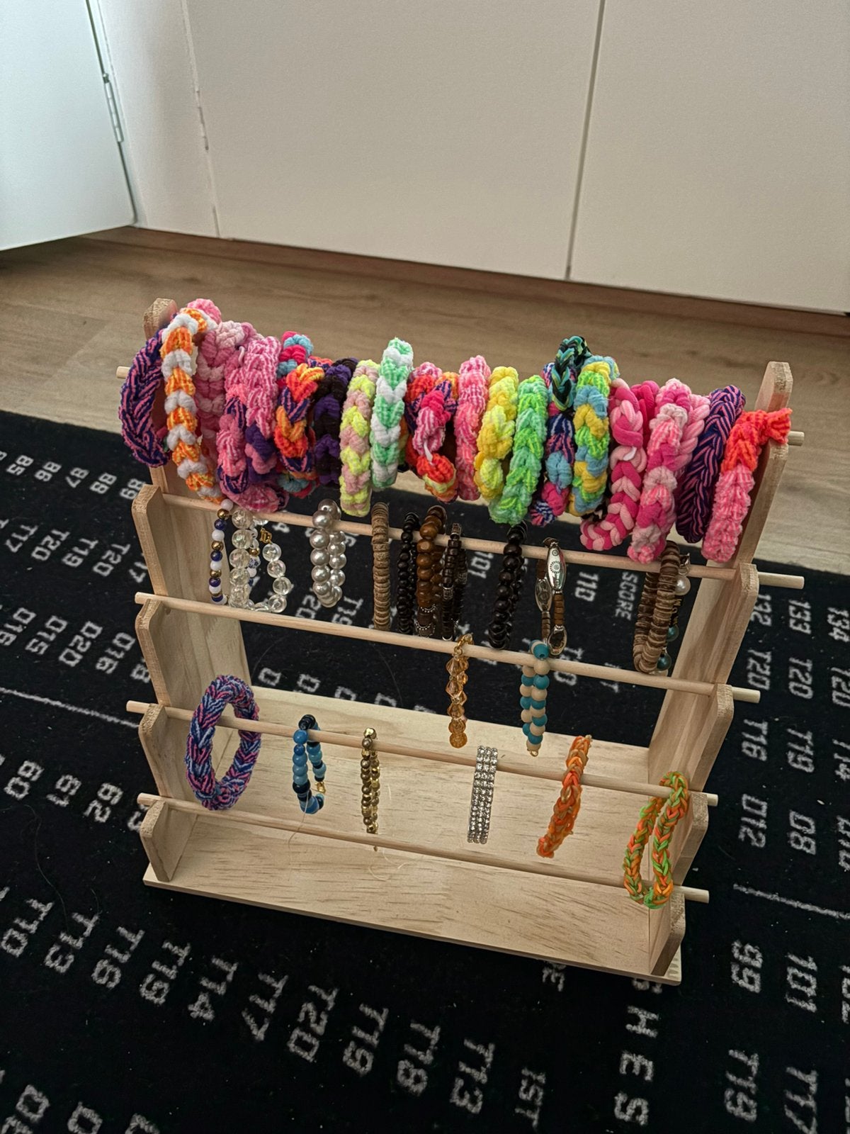 Armbandjes.   Zie fotos, Ophalen, Nieuw, Overige kleuren, Overige materialen