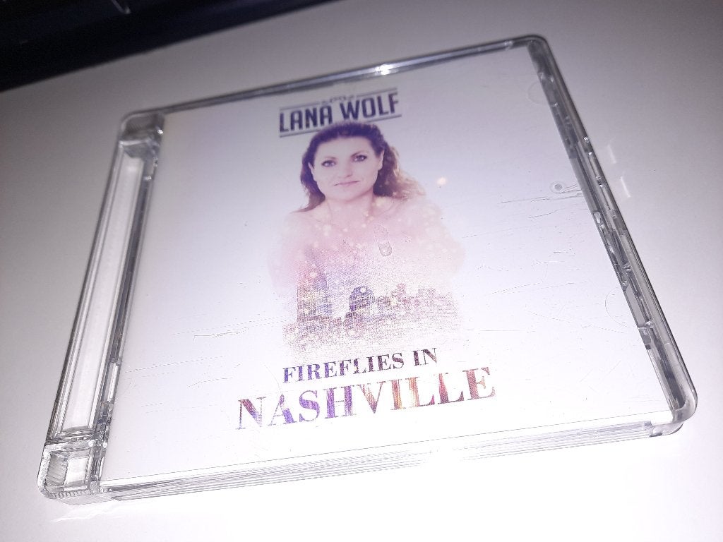 CD GESIGNEERD Lana Wolf – Fireflies in Nashville, Ophalen, Zo goed als nieuw, Gesigneerd