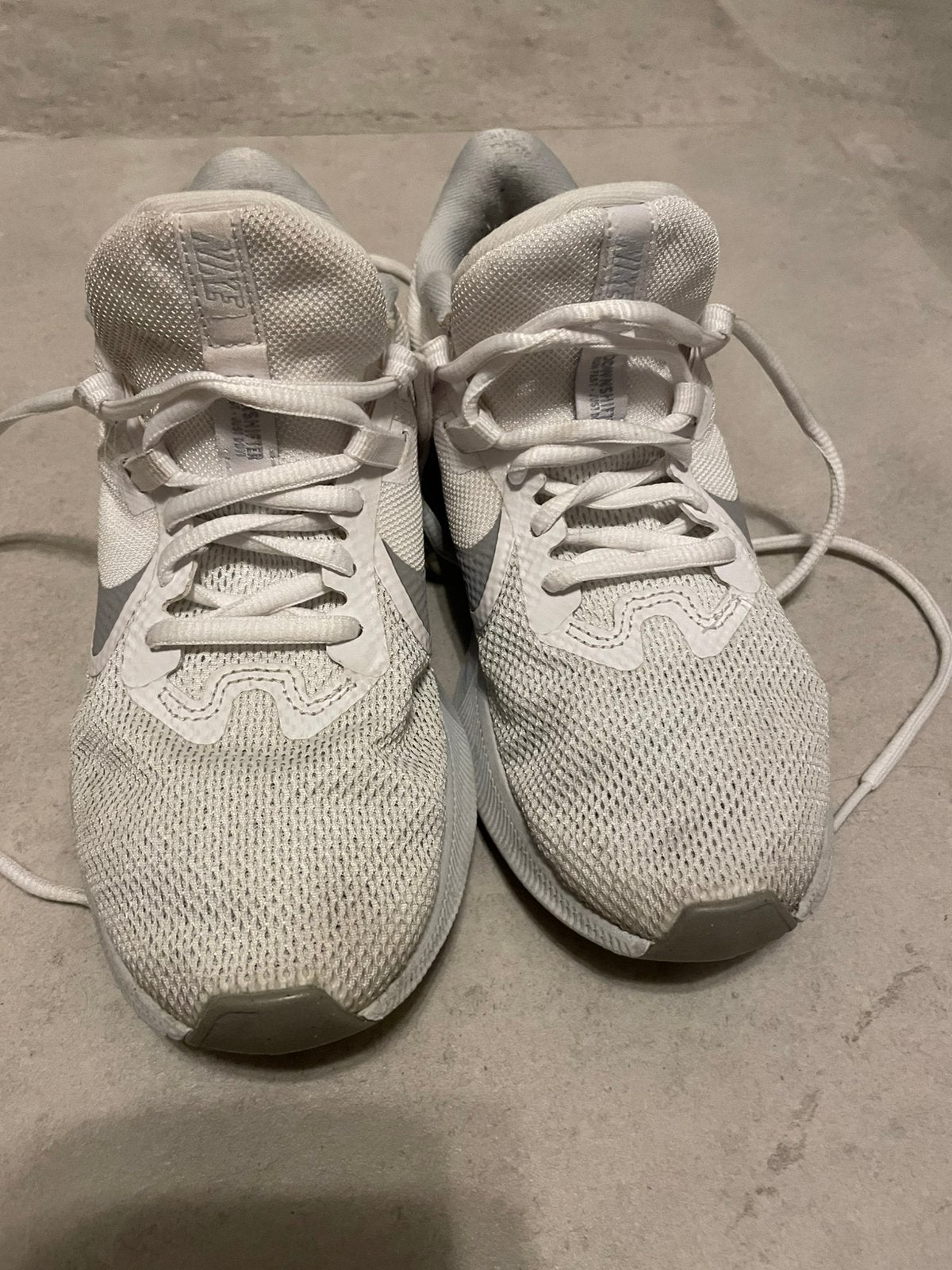 Nike sportschoen, Kleding | Dames, Ophalen of Verzenden, Zo goed als nieuw, Sneakers of Gympen