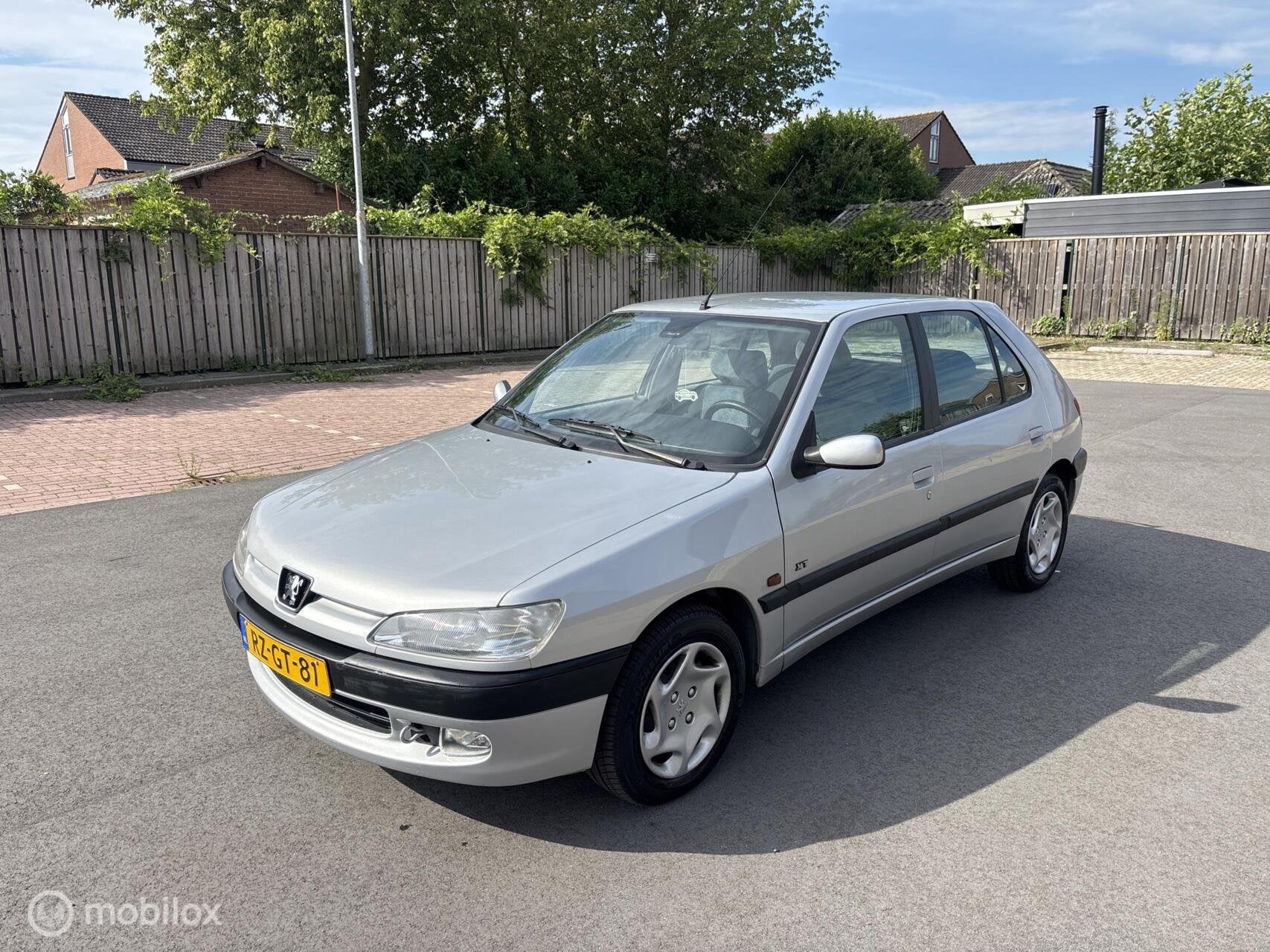 Peugeot 306 1.8-16V XT Automaat Weinig Km Nap!, Gebruikt, 4 cilinders, 49 €/maand, Origineel Nederlands