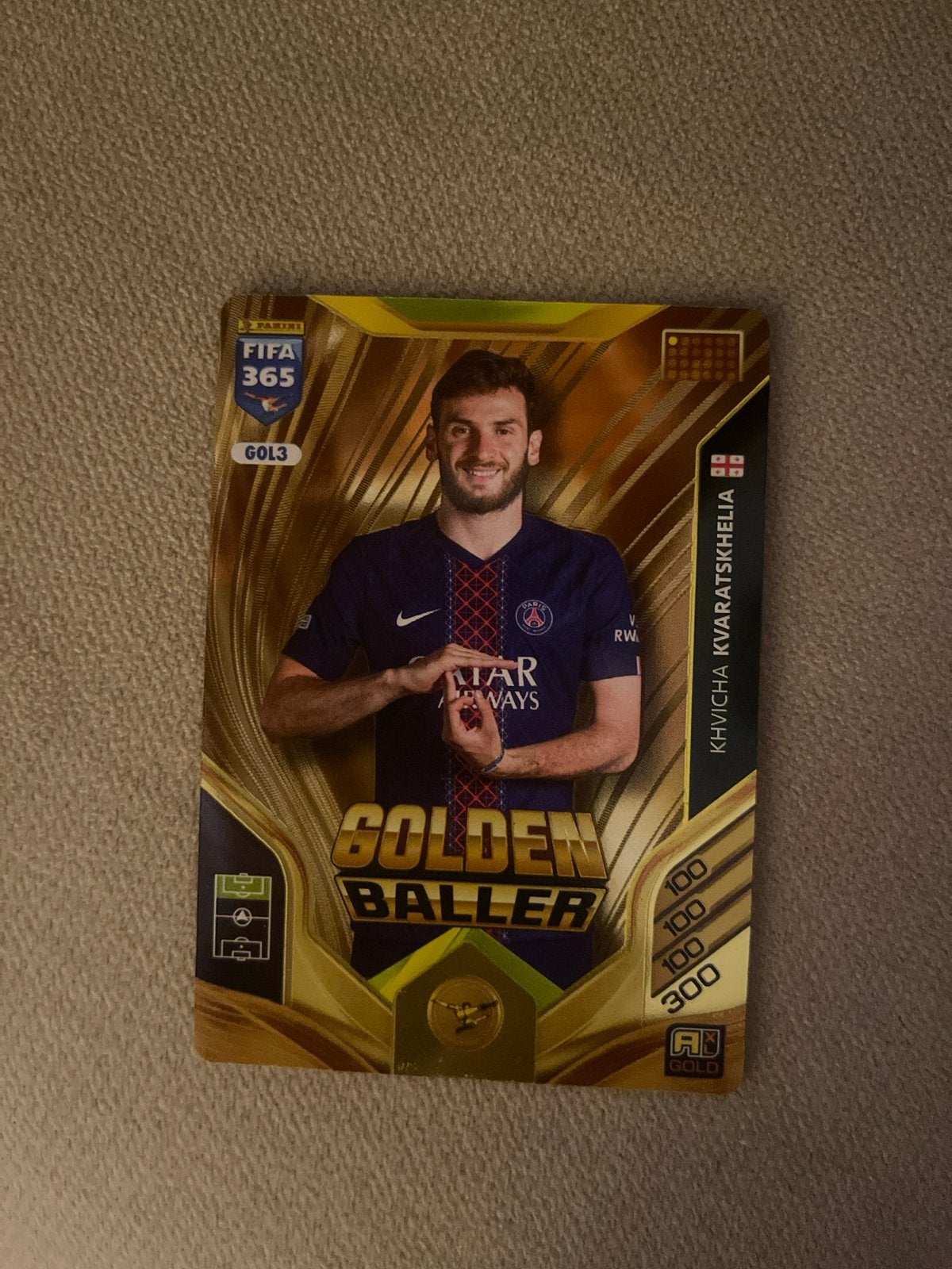 FIFA 365 Adrenalyn XL 2026 Golden Baller Kvaratskhelia, Verzamelen, Sportartikelen en Voetbal, Ophalen of Verzenden, Zo goed als nieuw