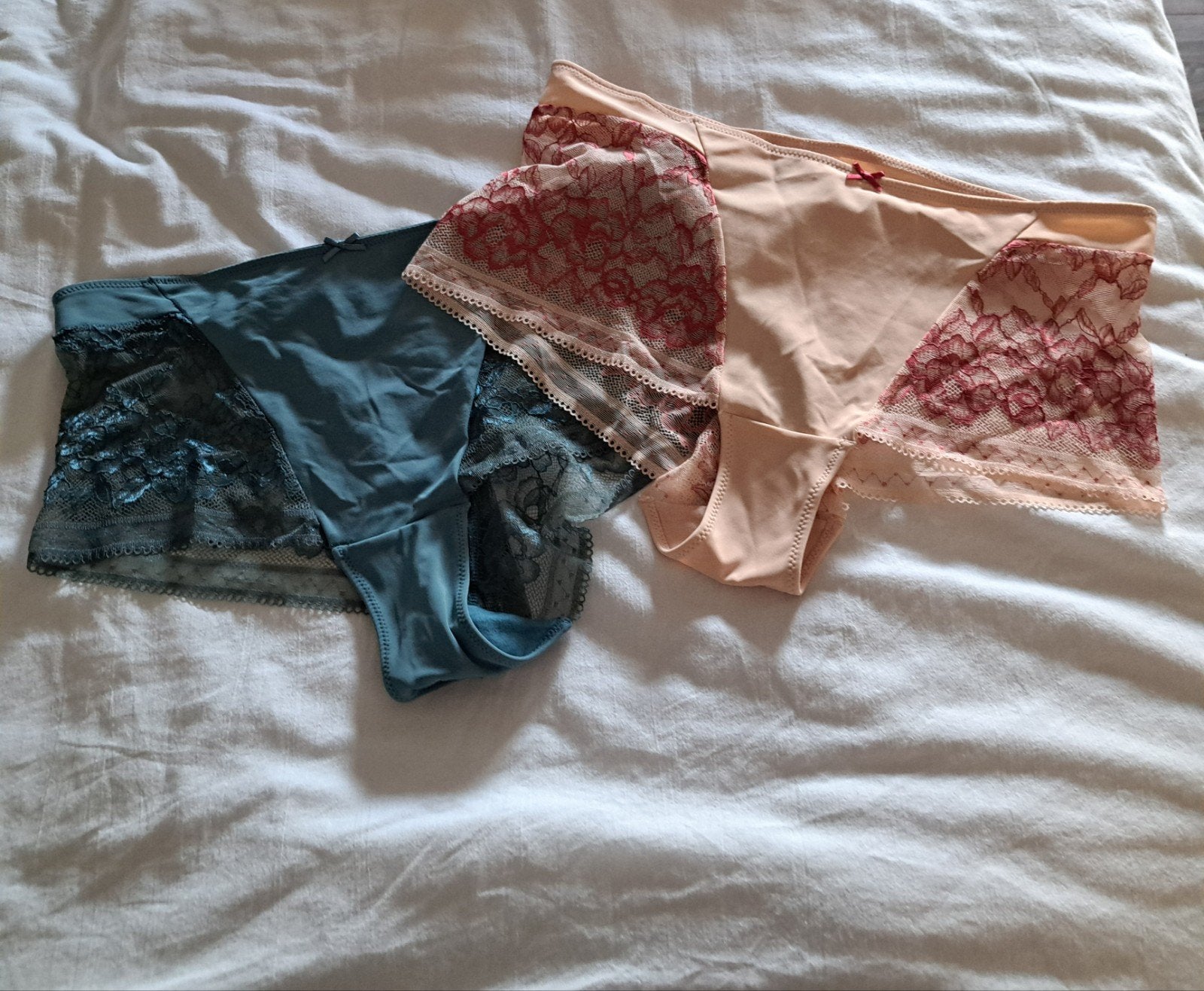 2 Ulla Popken slips, kant, peach en zeegroen, maat 42/44, Kleding | Dames, Ulla Popken, Verzenden, Meerkleurig, Slip