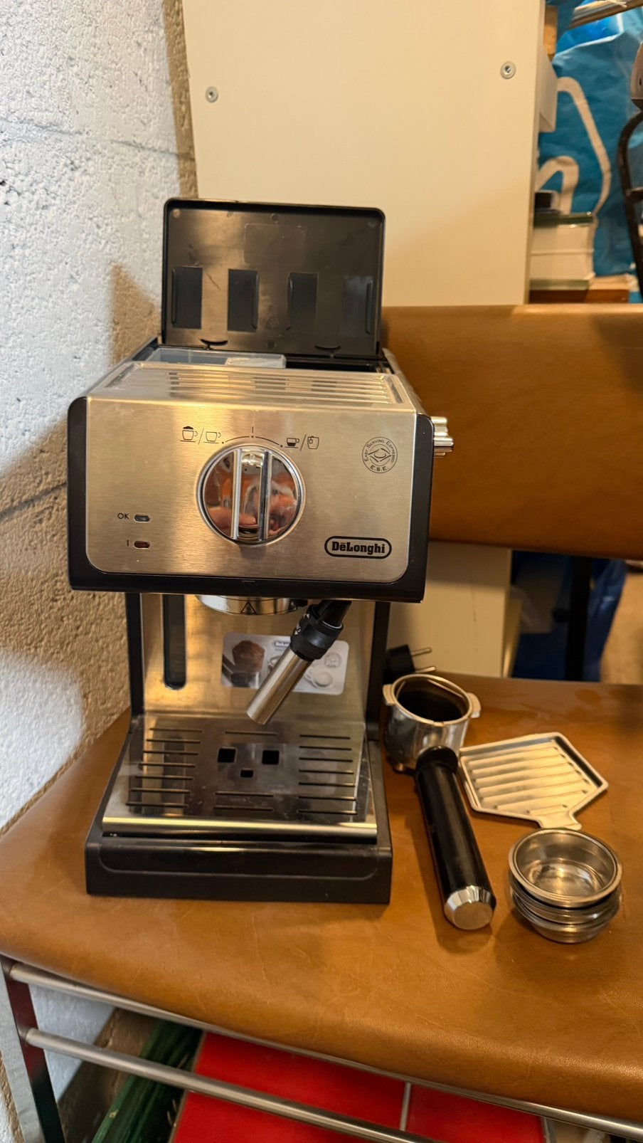 DeLonghi koffiezetapparaat, Ophalen, Zo goed als nieuw, Koffiemachine