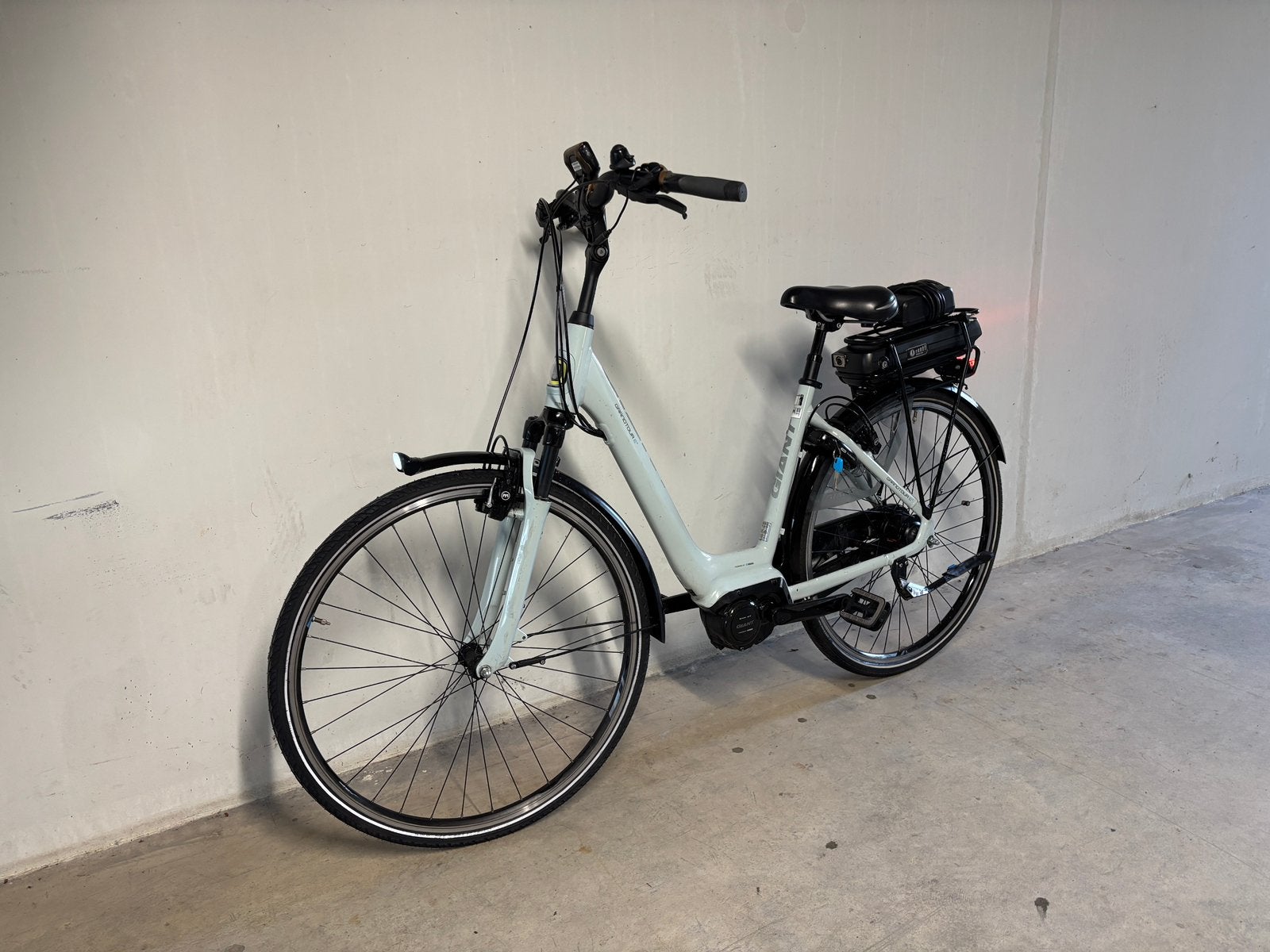 Giant GrandTour E+1 Yamaha 500W Blauw Maat M Nieuwstaat!, Zo goed als nieuw, 51 tot 55 cm, 50 km per accu of meer, Ophalen