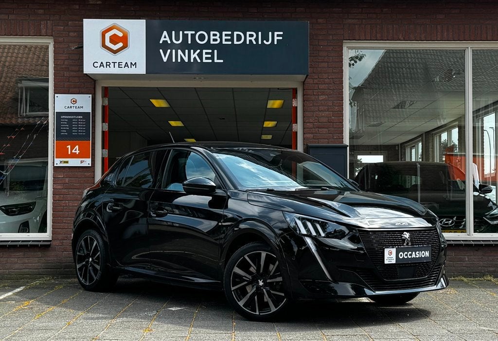 Peugeot E-208 GT 350 50 kWh *Panodak*Stoelver*Navi*Camera*, Auto's, Gebruikt, 100 kWh, 156 pk, Leder en Stof