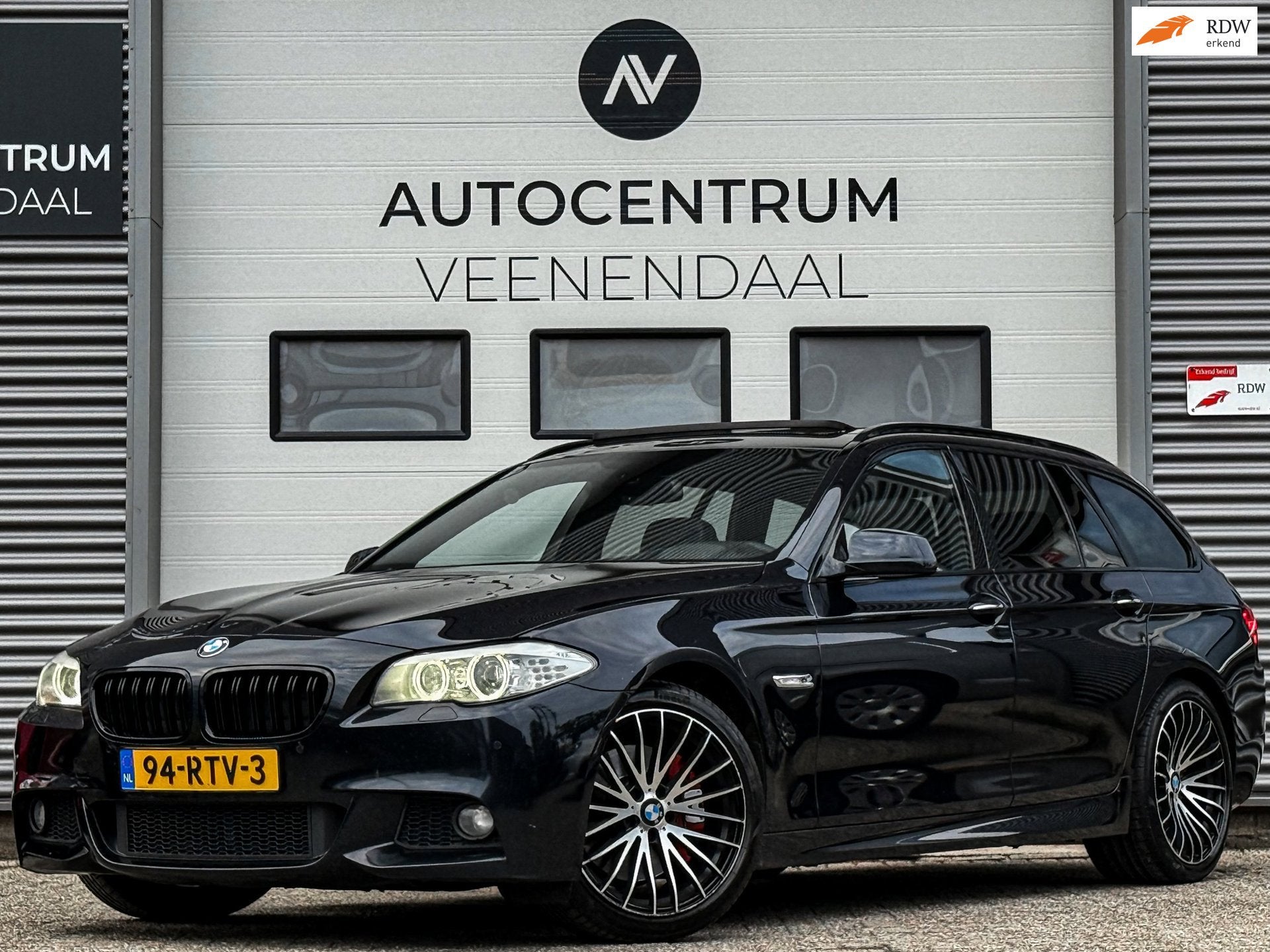BMW 5-serie Touring 535d 376 PK STAGE 2 M-SPORT TREKHAAK/PAN, Auto's, Automaat, Euro 5, Achterwielaandrijving, Gebruikt