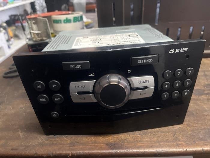 Radio CD Speler van een Opel Corsa, Gebruikt, -, -, Opel