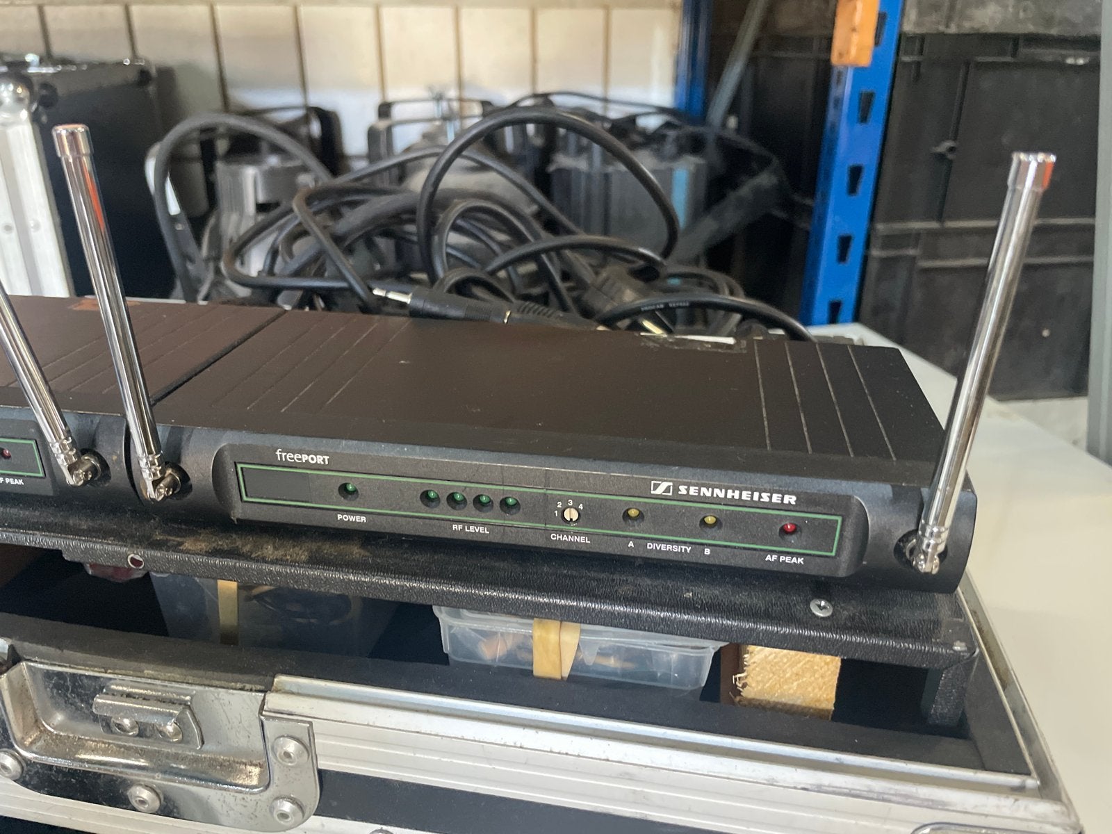 Sennheiser FreePort Draadloos Microfoonsysteem (4 ontvangers, Muziek en Instrumenten, Microfoons, Ophalen of Verzenden, Gebruikt