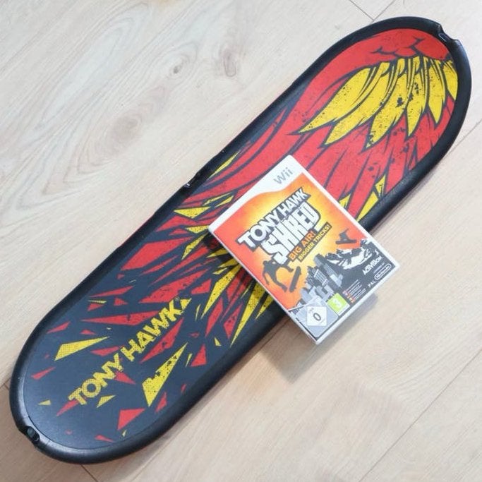 Tony Hawk SHRED Wii + Skateboard + USB Dongle – Compleet, Ophalen of Verzenden, Zo goed als nieuw