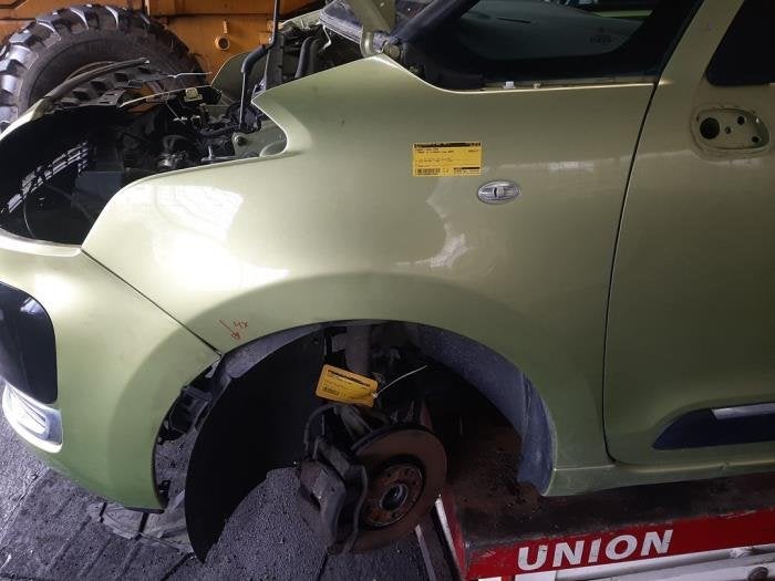 Scherm links-voor van een Citroen C3 Picasso (KARC), Auto-onderdelen, Gebruikt, -, Ophalen of Verzenden, -