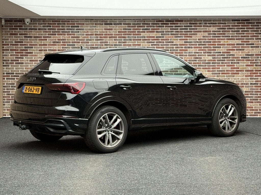 Audi Q3 45 TFSI quattro S Line Panorama | Elekt. verstelbare, Automatische klimaatregeling, Gebruikt, 1984 cc, Zwart