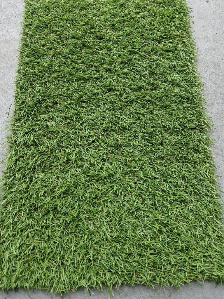 Kunstgras rol nieuw 14mm poolhoogte 9.20 x 4.00 ( 36.8m2), Tuin en Terras, Gras en Kunstgras, Ophalen of Verzenden, Nieuw, 20 m² of meer