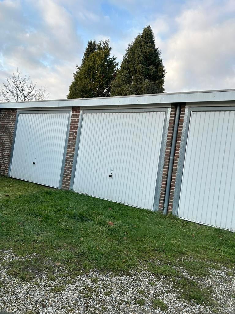 Garagebox te huur in Heerlen(Holleweg 20GB23), Huizen en Kamers, Garages en Parkeerplaatsen, Limburg