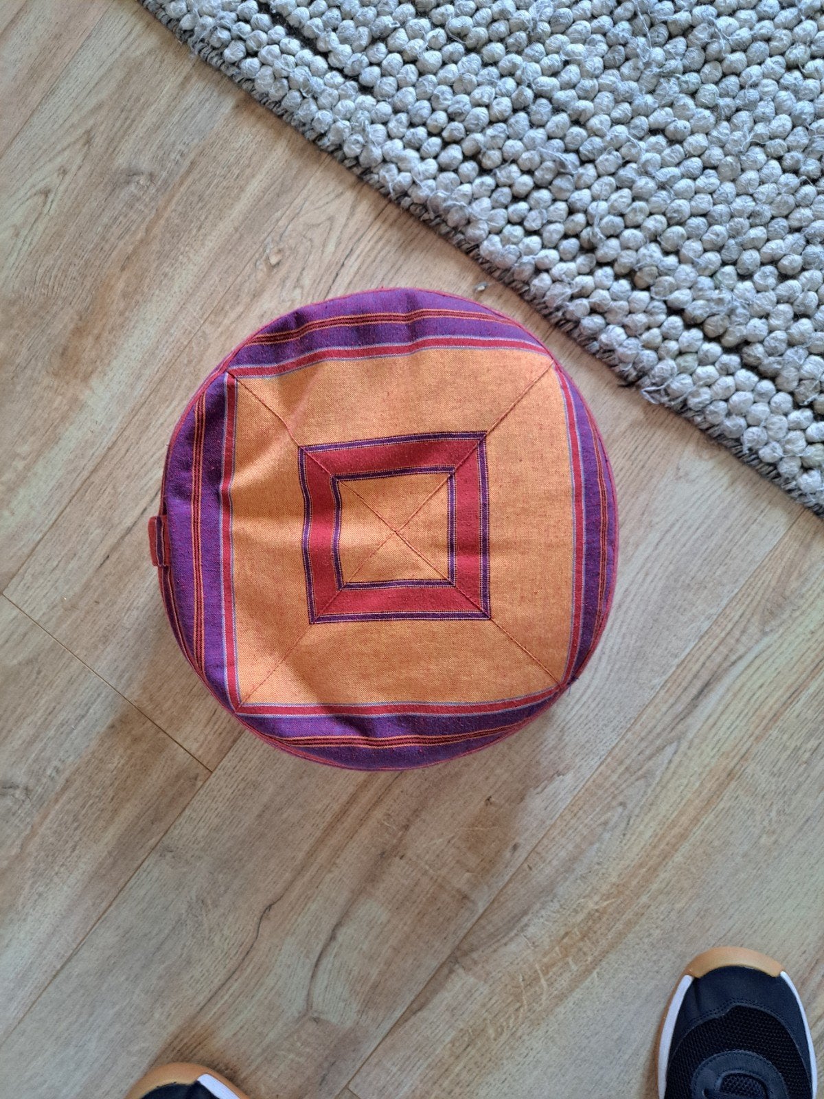 Gekleurd en stevig meditatie kussen voor yoga, Sport en Fitness, Ophalen of Verzenden, Zo goed als nieuw, Overig