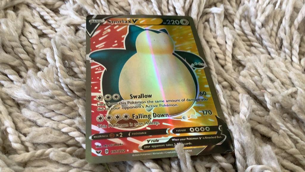 Snorlax V, Ophalen of Verzenden, Zo goed als nieuw