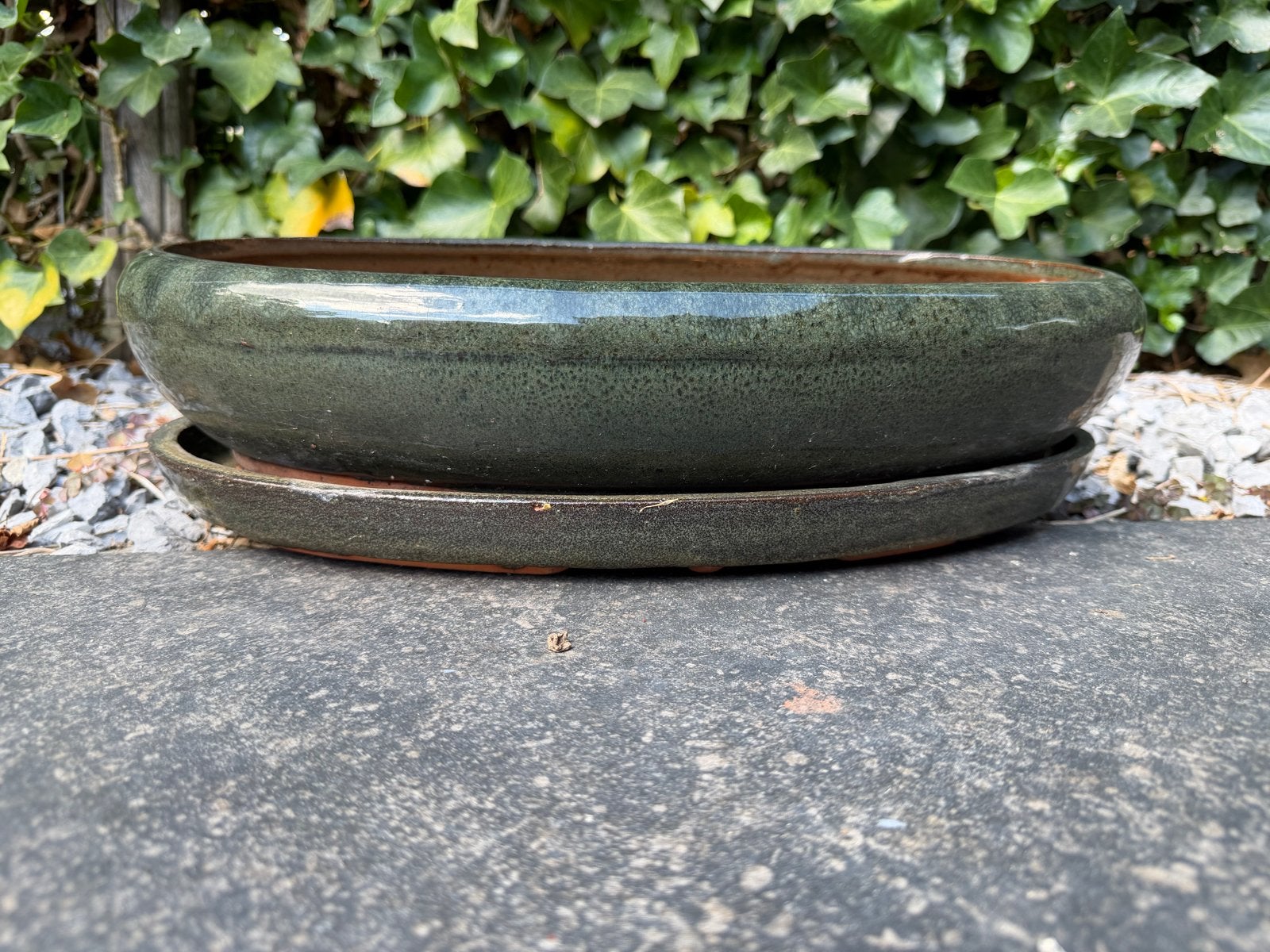 Ovale schaal met schotel, 43 cm - Donkergroen geglazuurd, Overige materialen, Gebruikt, Minder dan 30 cm, Verzenden
