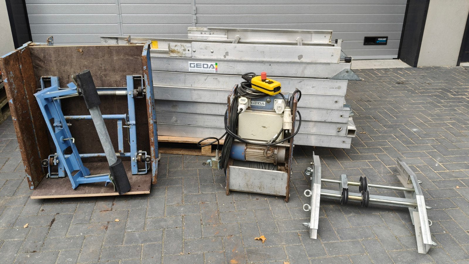 Complete GEDA pannenlift ladderlift verhuislift 13 m 250kg, Ophalen of Verzenden, Gebruikt, Overige typen, 5 meter of hoger
