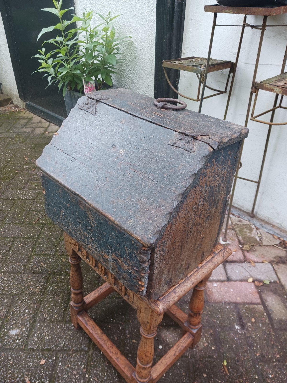 Beschilderd kistje, volkskunst, Ophalen