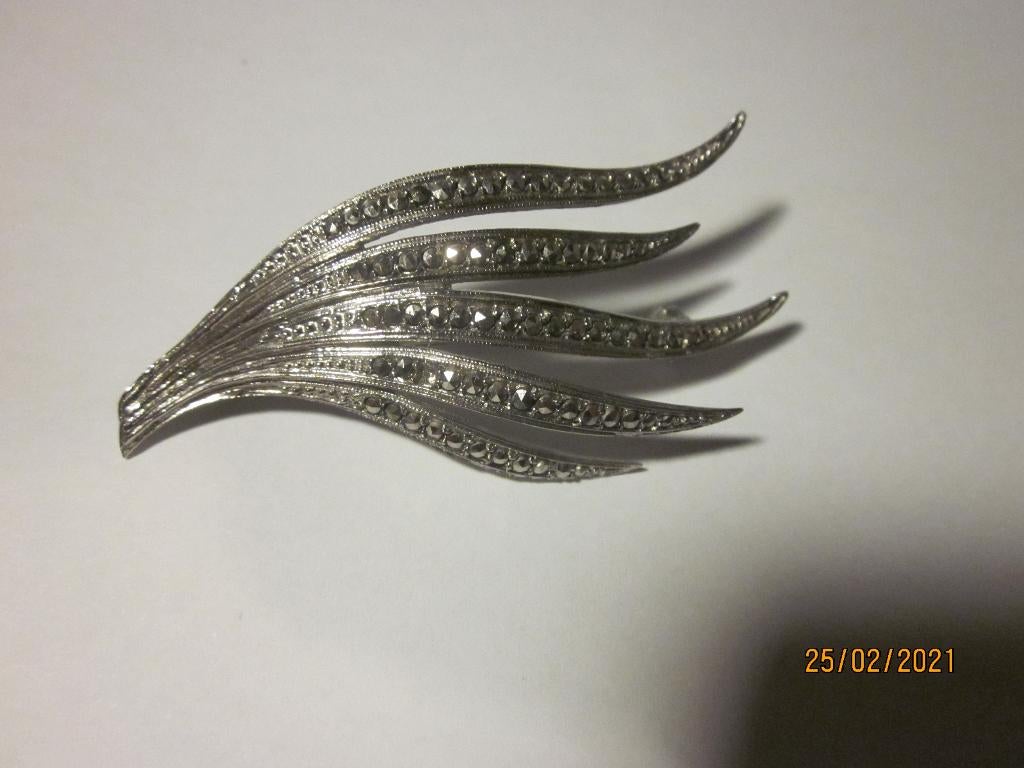Broche zilver 835, Sieraden, Tassen en Uiterlijk, Broches, Met kristal, 4 tot 7 cm, Ophalen of Verzenden, Zo goed als nieuw