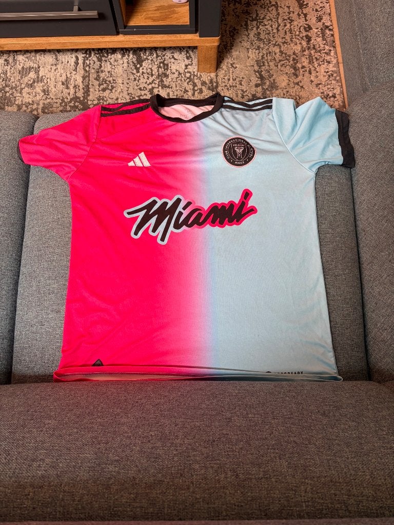 Voetbalshirts, Maat M, Ophalen of Verzenden, Zo goed als nieuw, Shirt