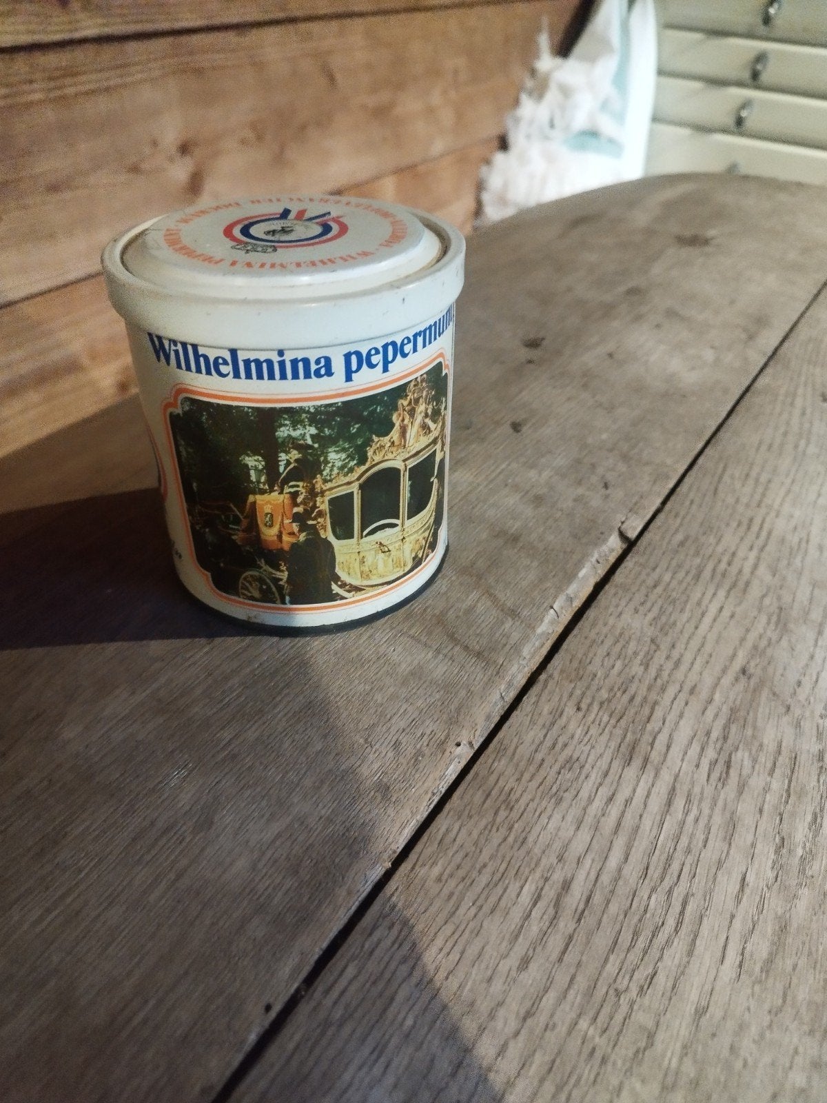 Vintage Wilhelmina Pepermunt Blik - Koningin Wilhelmina, Ophalen of Verzenden, Gebruikt, Nederland, Overige typen