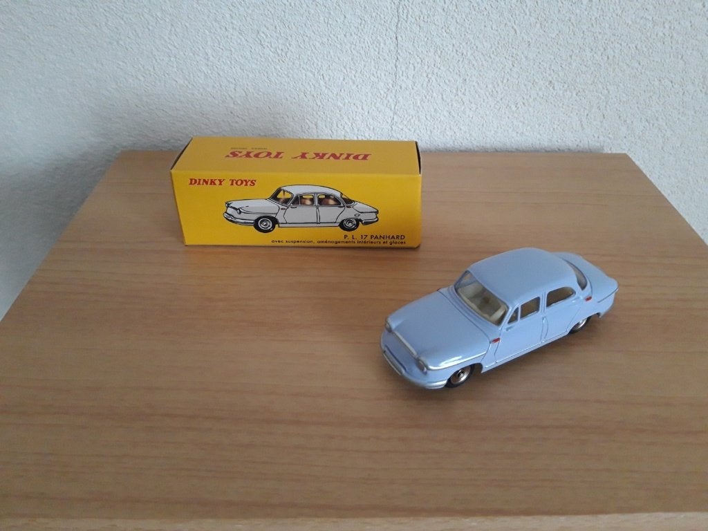 Dinky Toys 547 PL 17 Panhard, Hobby en Vrije tijd, Modelauto's | 1:43, Ophalen of Verzenden, Nieuw, Auto, Dinky Toys