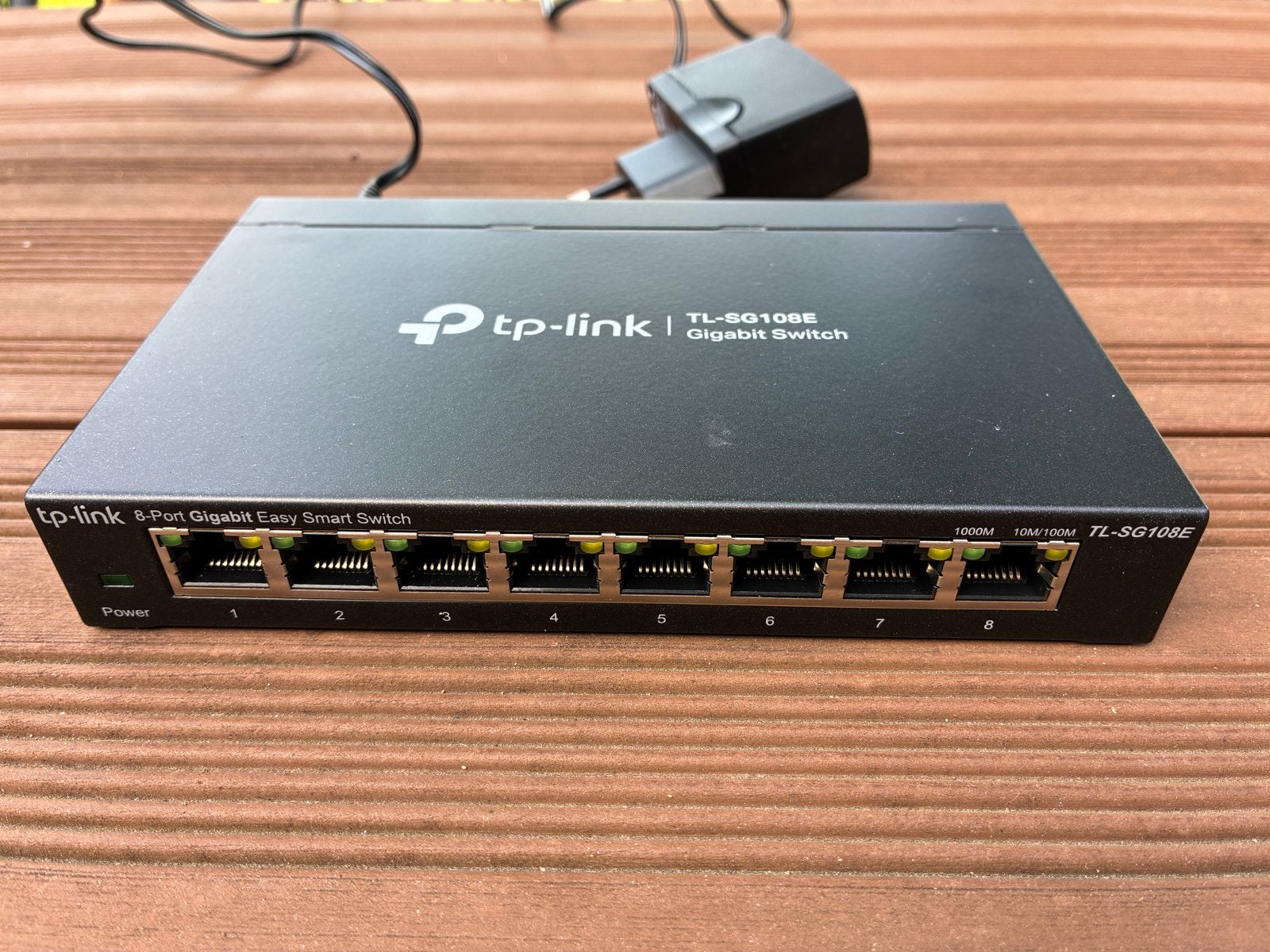 TP-Link TL-SG108E 8-Poorts Gigabit Easy Smart Switch, Ophalen, Zo goed als nieuw