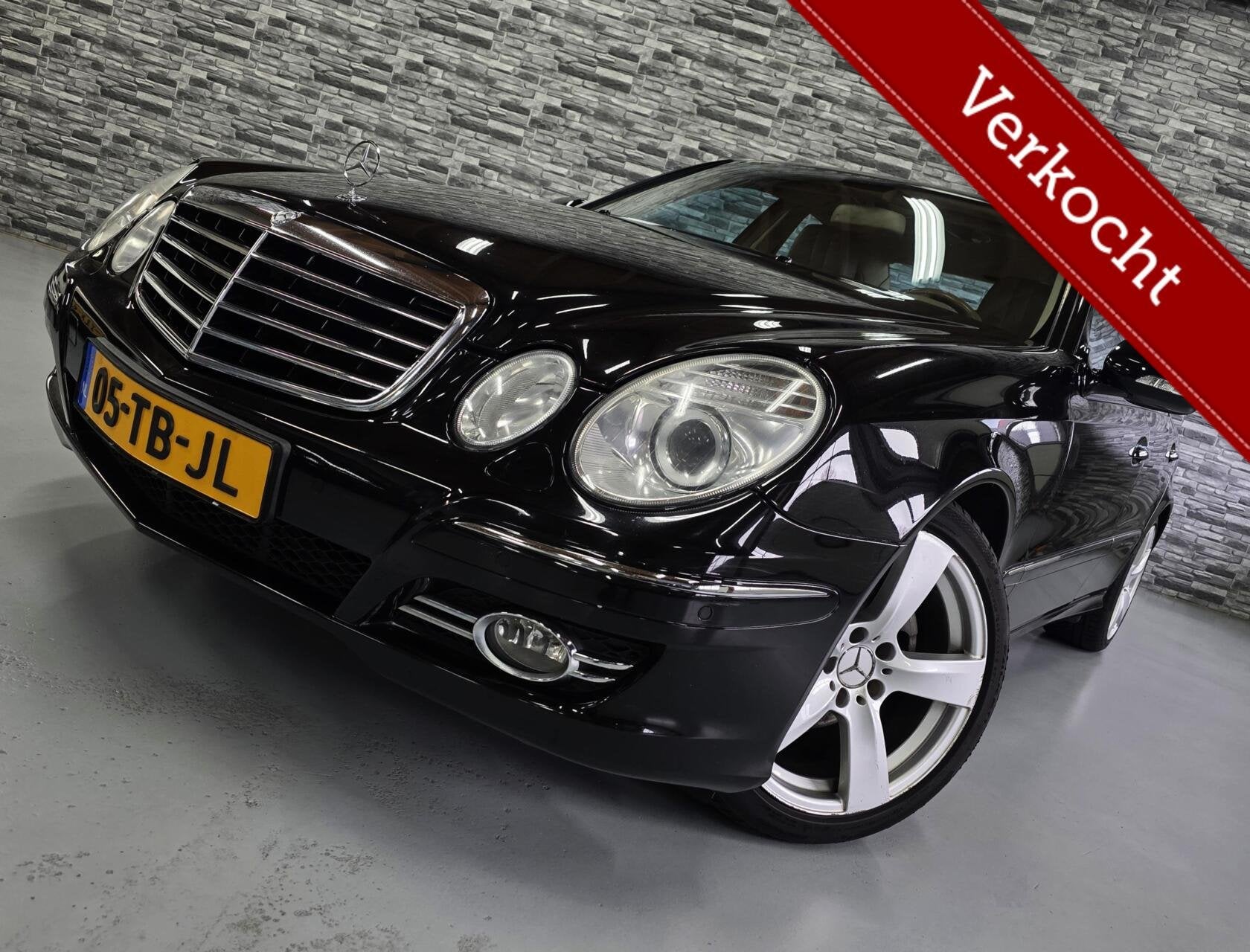 Schitterende Mercedes E-klasse 280 Avantgarde *NL auto*NAP*!, Auto's, Automaat, Achterwielaandrijving, Gebruikt, Automatische klimaatregeling