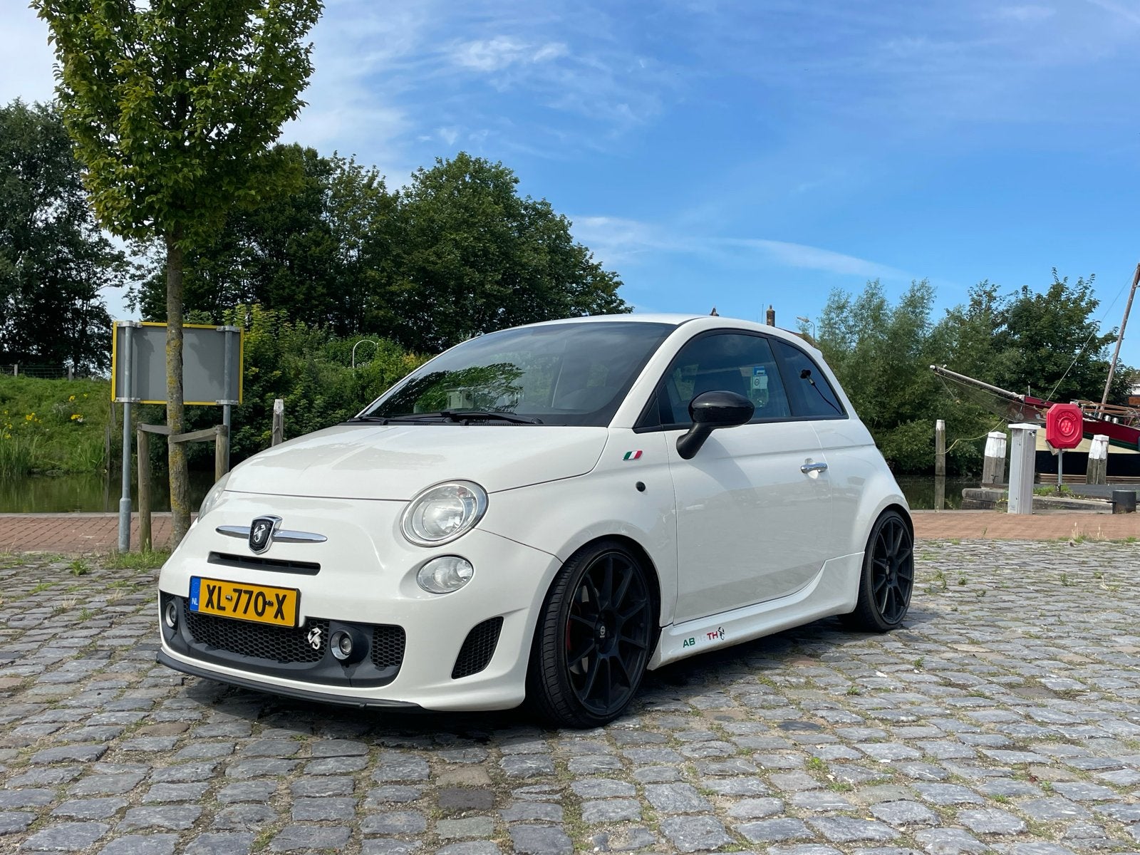 Fiat Abarth 1.4 T-Jet | 160 pk | Goed onderhouden, Voorwielaandrijving, Euro 5, 40 €/maand, Zwart