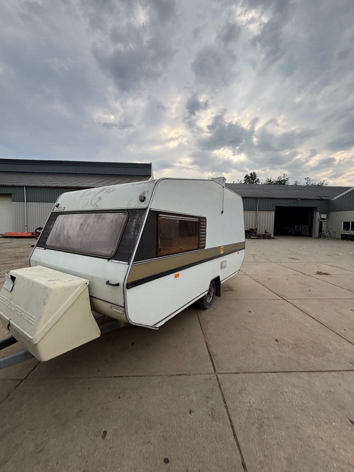 Festival carvan, Caravans en Kamperen, Particulier, Rondzit, Koelkast