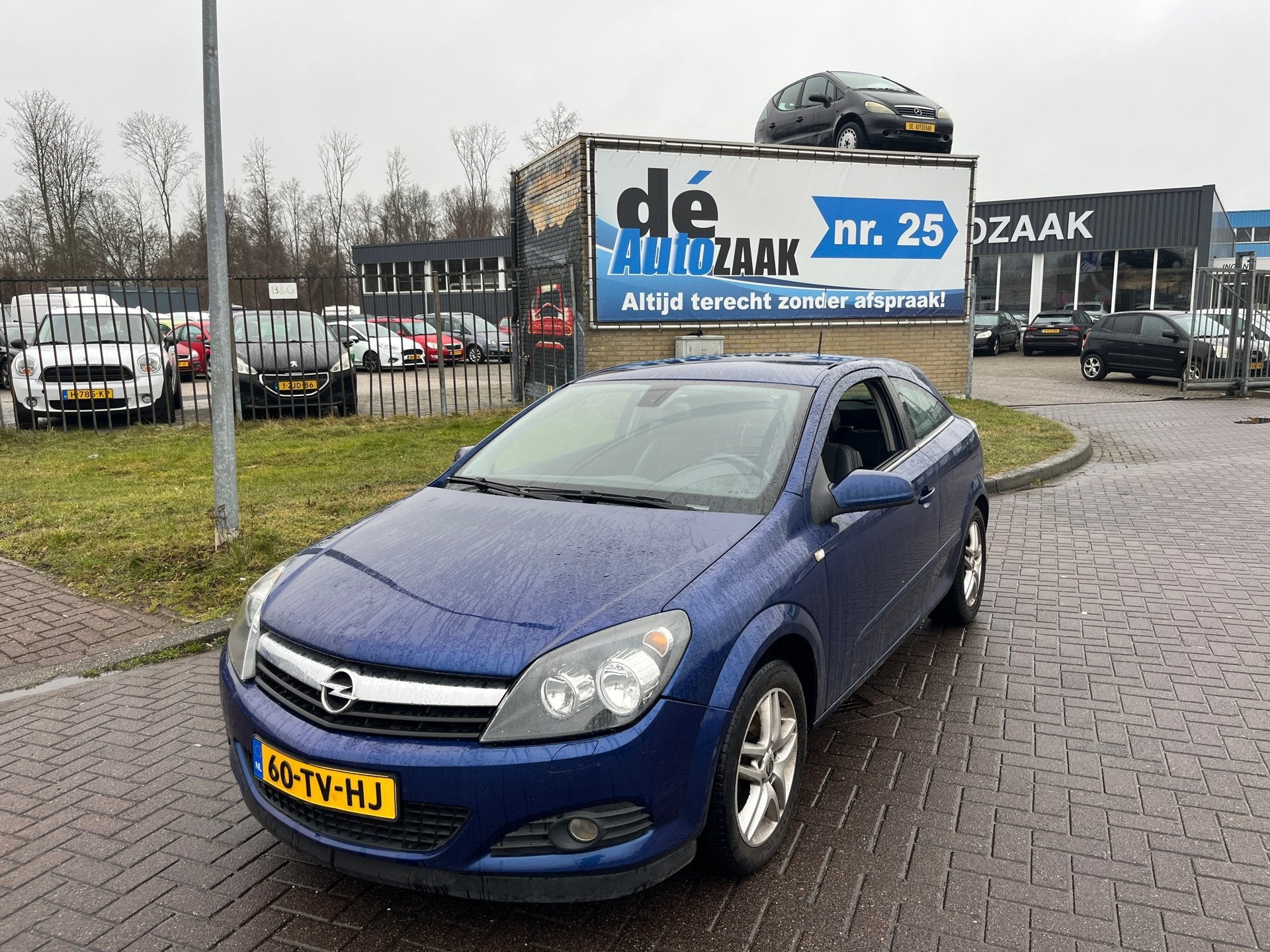 Opel Astra GTC 1.8 Executive Incl Nieuwe Keuring, Auto's, Voorwielaandrijving, Gebruikt, Multifunctioneel stuurwiel, 4 cilinders
