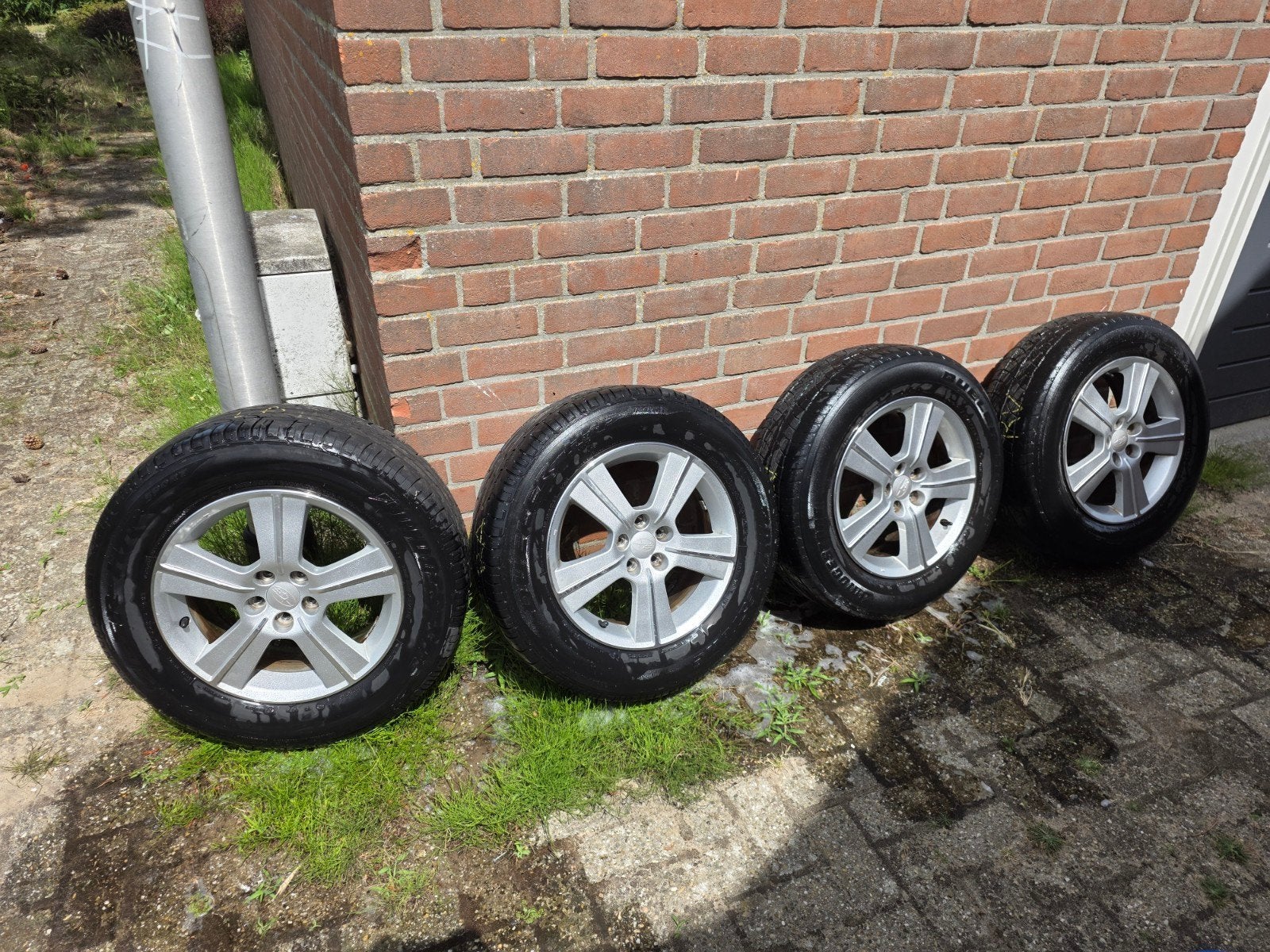 Originele Subaru Forester velgen met banden (215/65R16 98H), Ophalen