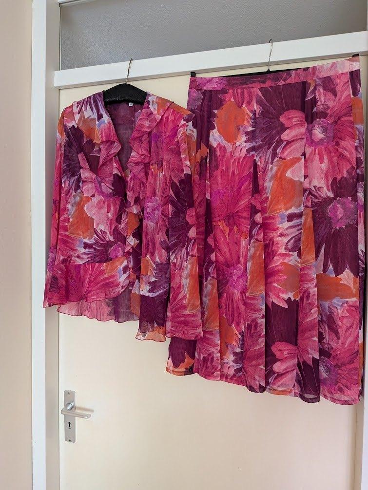 roze/bordeauxkleurig zomers ensemble Edgar Vos, Maat 42/44 (L), Zo goed als nieuw, Roze, Onder de knie