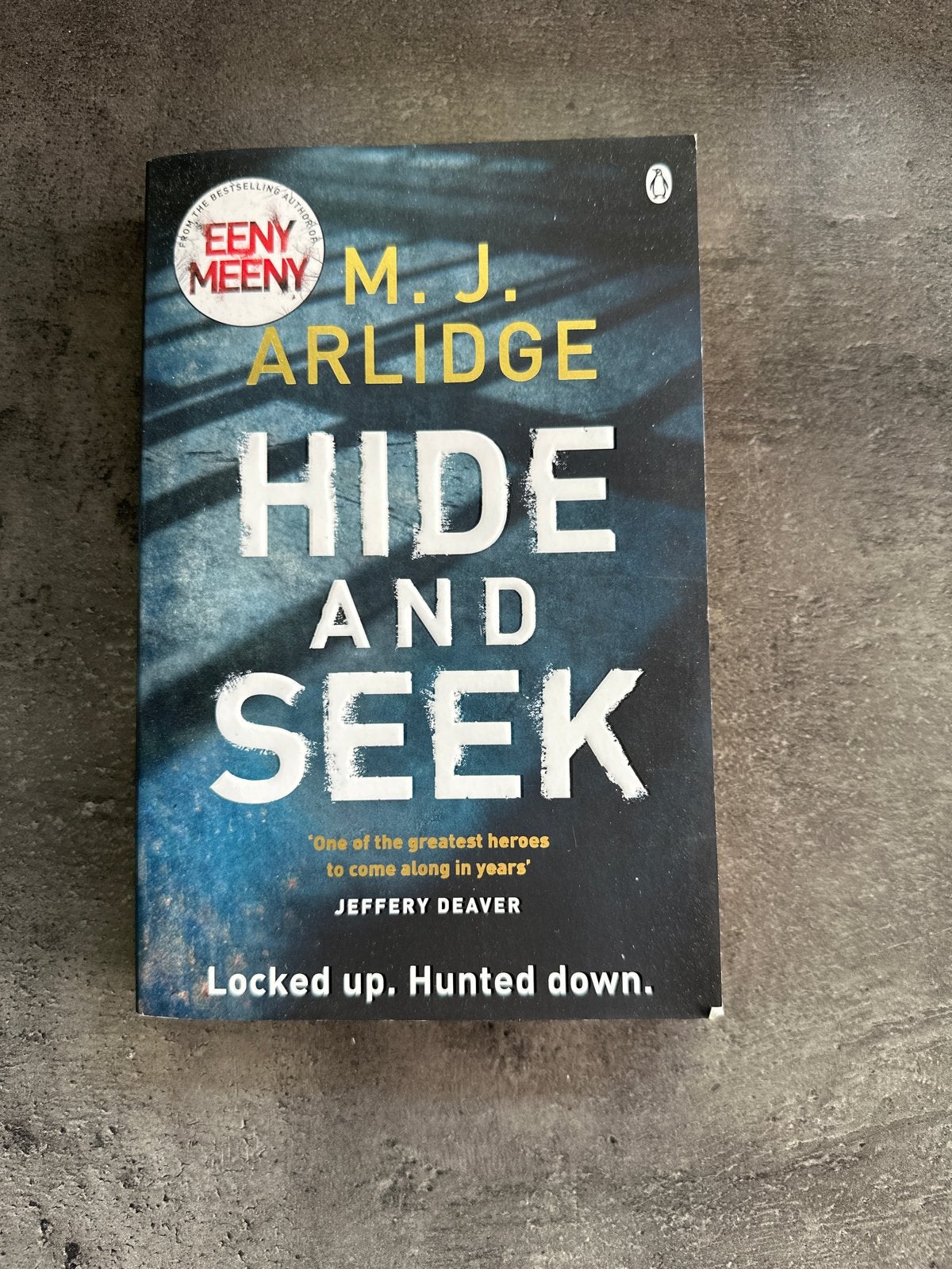 M.J. Arlidge - Hide and Seek (Engels), Ophalen of Verzenden, Gelezen, Wereld overig