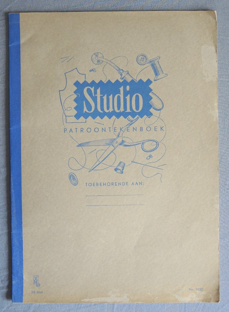Studio Patroontekenboek, Boeken, Ophalen of Verzenden, Zo goed als nieuw, Borduren en Naaien