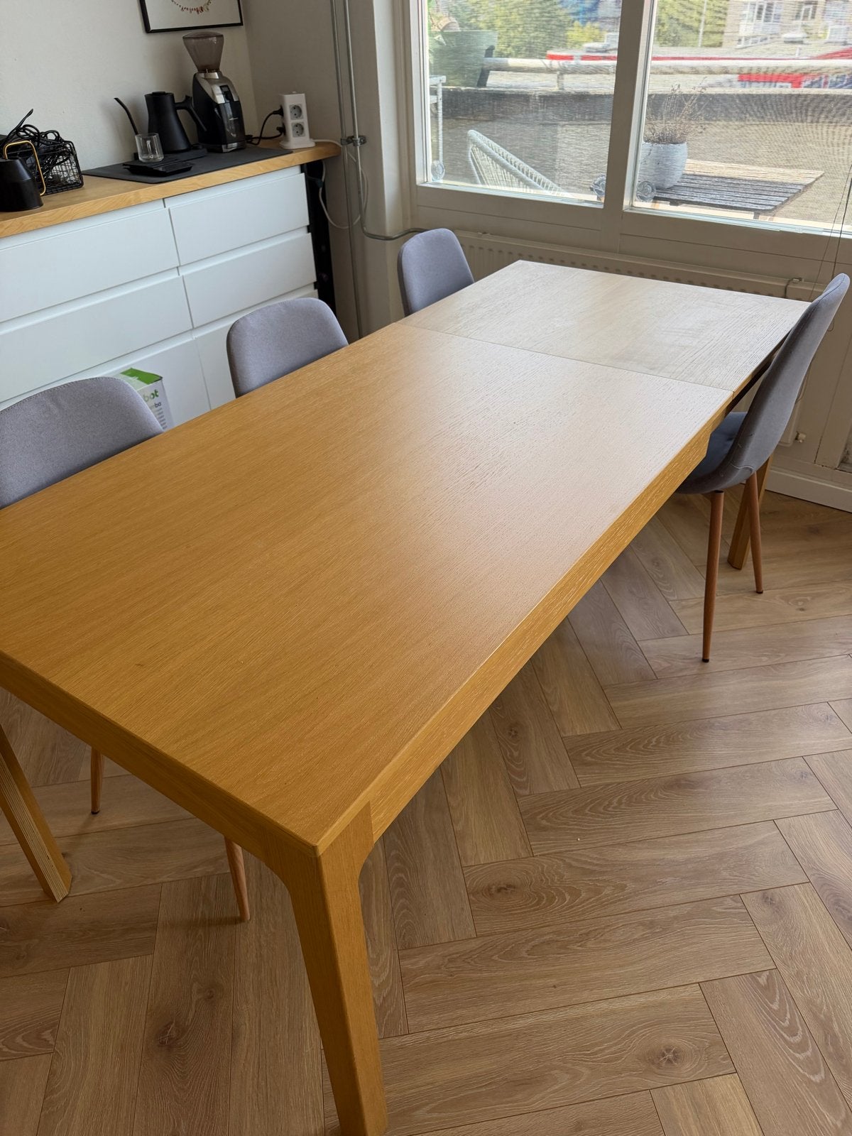 Extendable dining table from Ikea - Light wood, Huis en Inrichting, Ophalen, Gebruikt, 50 tot 100 cm, 150 tot 200 cm