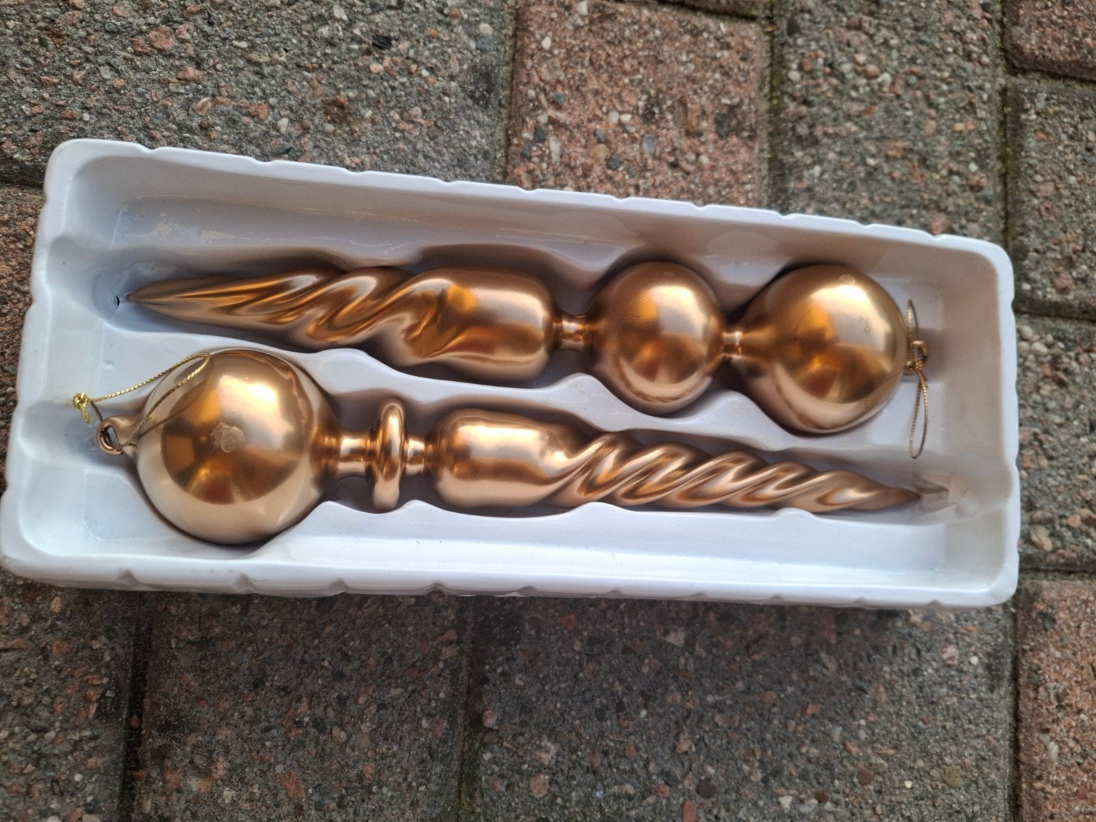 kerstornaments, Ophalen, Nieuw