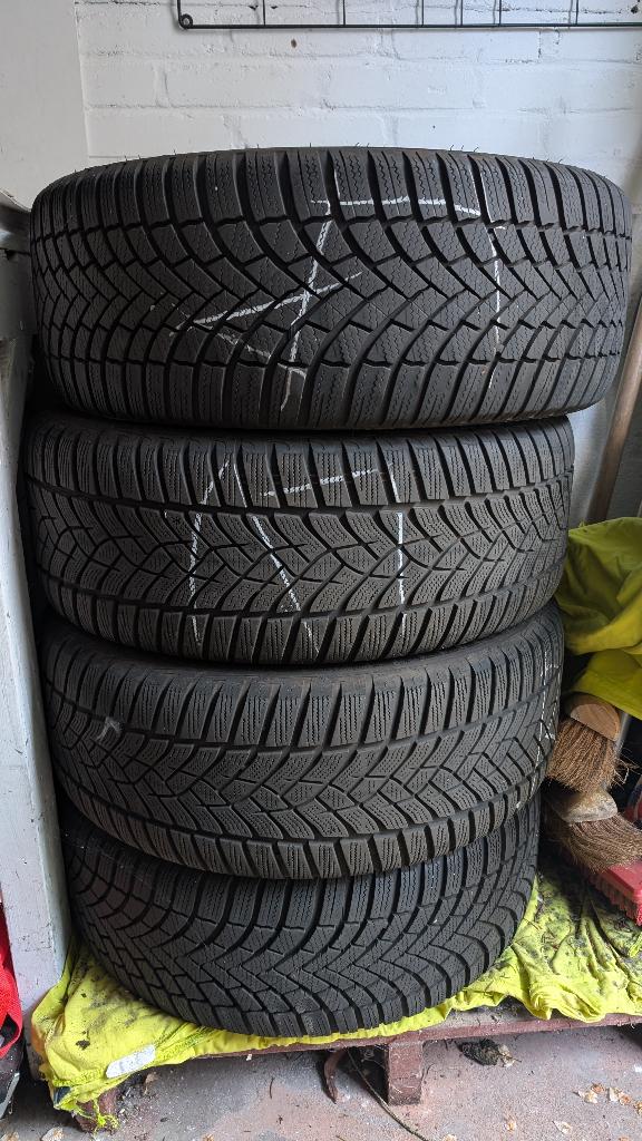 Winterbanden / Winterset met velgen Mercedes CLA/A-klasse, Auto-onderdelen, Banden en Velgen, Ophalen, 18 inch, Gebruikt, Banden en Velgen