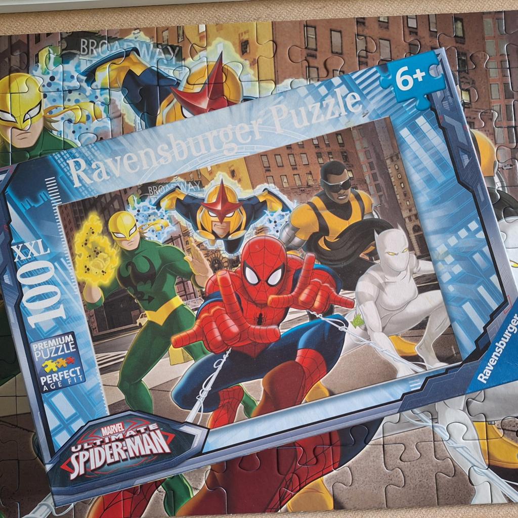 Ravensburger puzzel 100 XXL stukjes Marvel Spiderman, Ophalen of Verzenden, Meer dan 50 stukjes, Zo goed als nieuw, 6 jaar of ouder