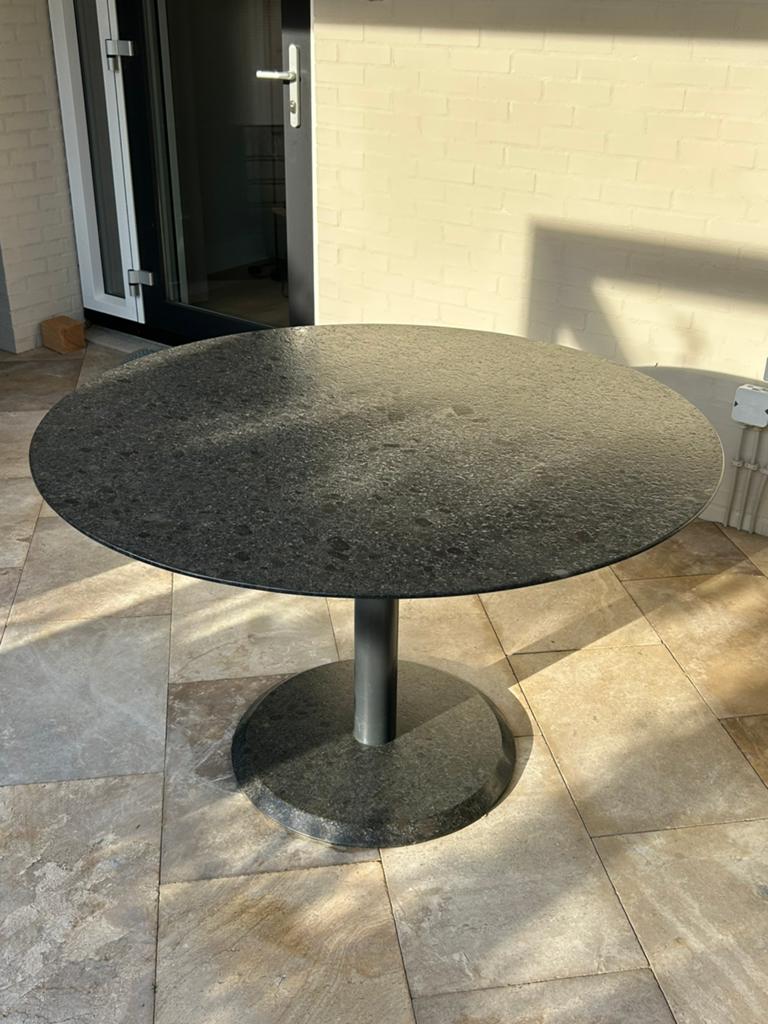 Granieten tuintafel rond 120 cm, antraciet/zwart, Tuin en Terras, Tuintafels, Ophalen, Gebruikt, Rond, Overige materialen