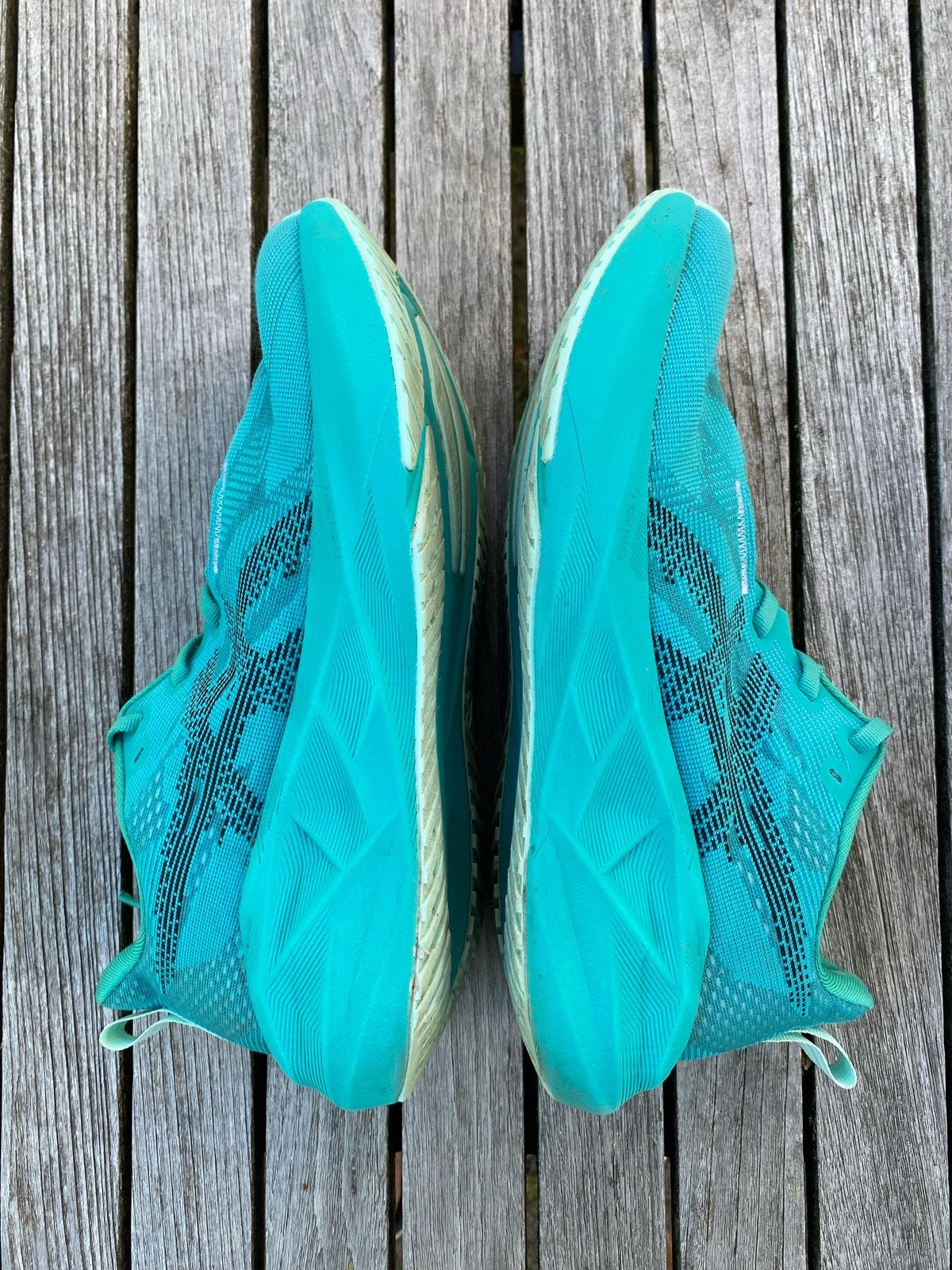 ASICS Novablast 5 Hardloopschoenen - US11, Sport en Fitness, Loopsport en Atletiek, Gebruikt, Hardloopschoenen, Ophalen of Verzenden