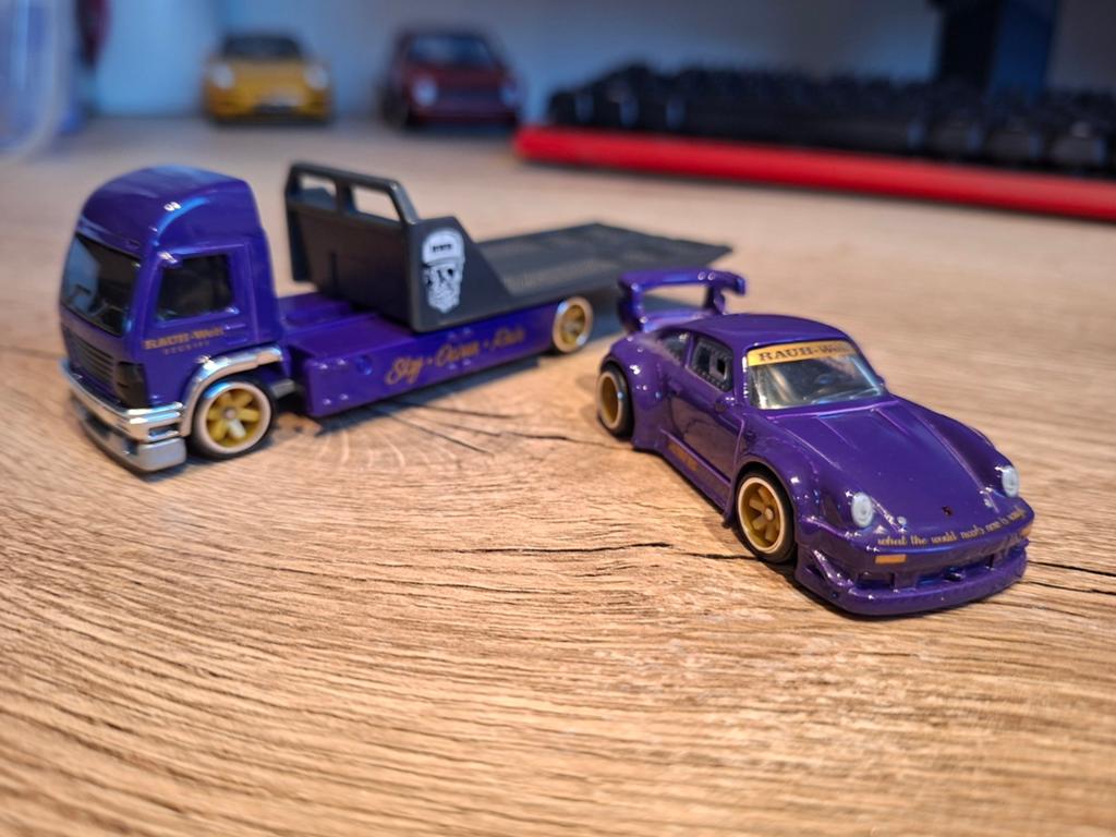 Hot Wheels Porsche 930 RWB Team Transport Schaal 1:64, Hobby en Vrije tijd, Modelauto's | Overige schalen, Ophalen of Verzenden