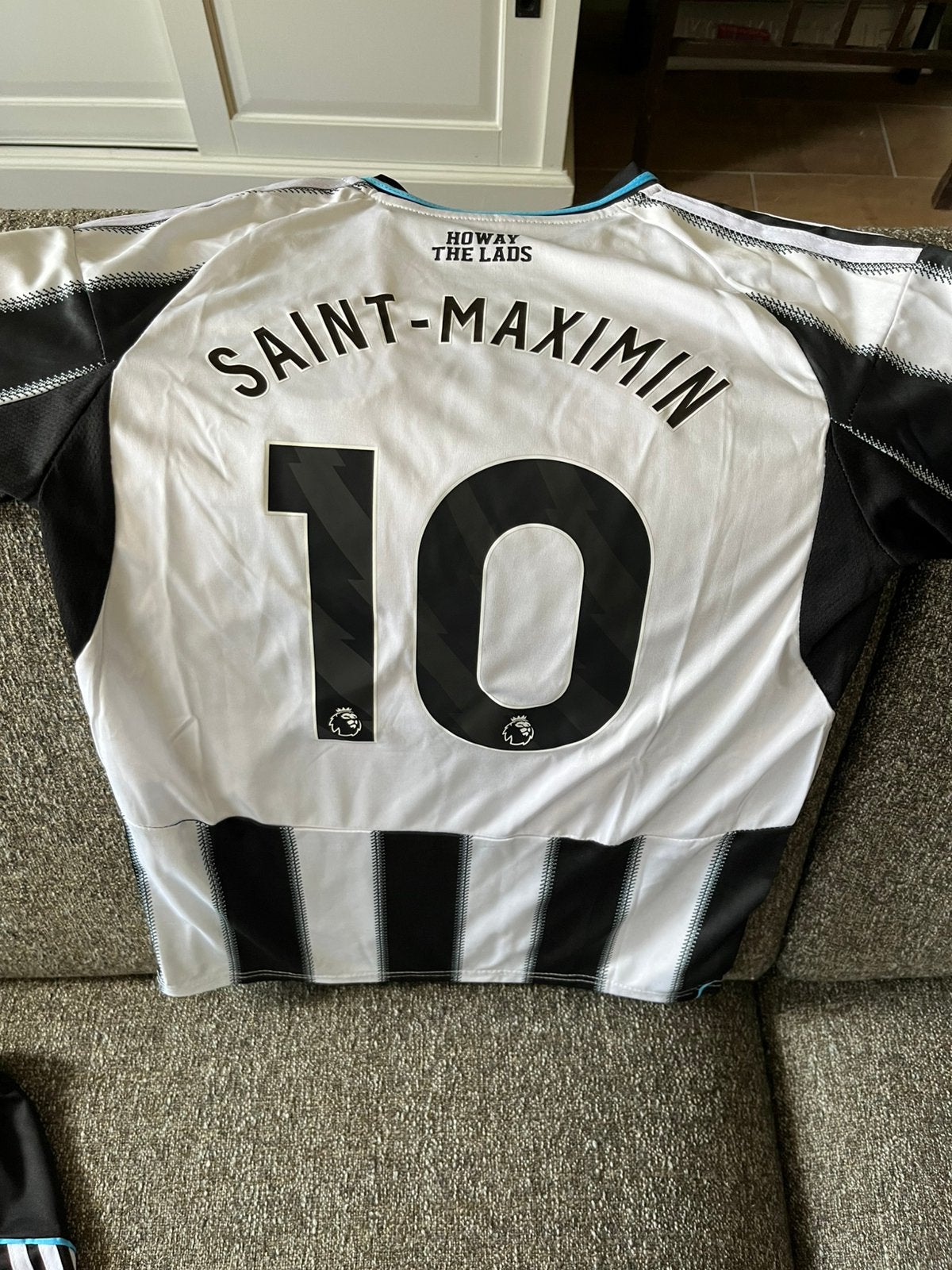 Juventus Tenue kids maat 28, Maat XS of kleiner, Ophalen of Verzenden, Nieuw, Set