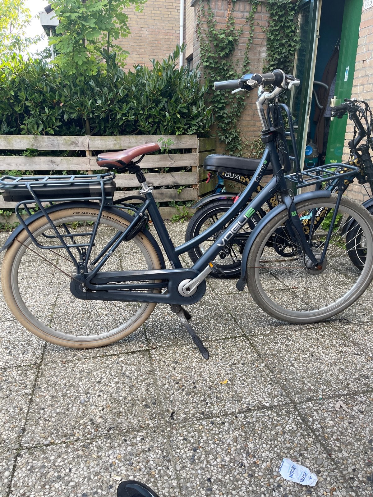 Vogue Apollo E-bike met goede accu en nieuwe lader, Gebruikt, 51 tot 55 cm, 50 km per accu of meer, Ophalen