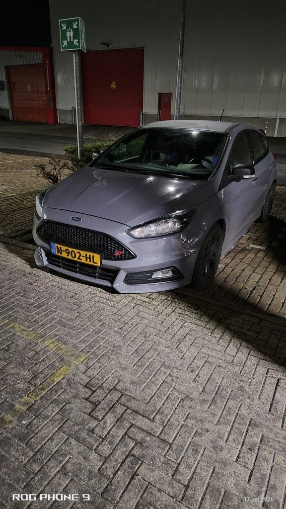 Foto 2 van Ford Focus 2.0 Nieuwe Apk