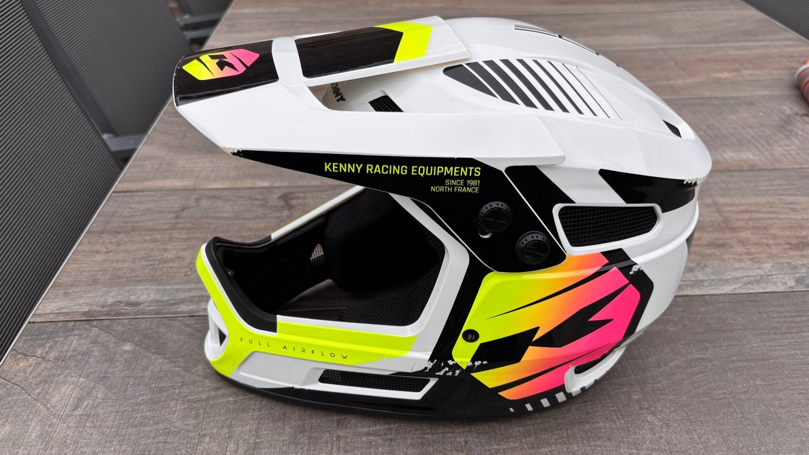 Kenny Elite Neon Helm XXS, Ophalen, Zo goed als nieuw, XXS, Jongen