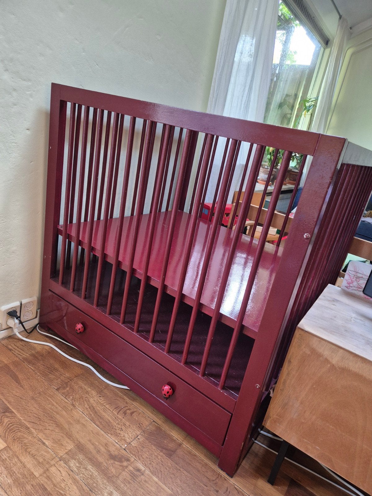 Box met lade, wijnrood, Kinderen en Baby's, Ophalen, Gebruikt
