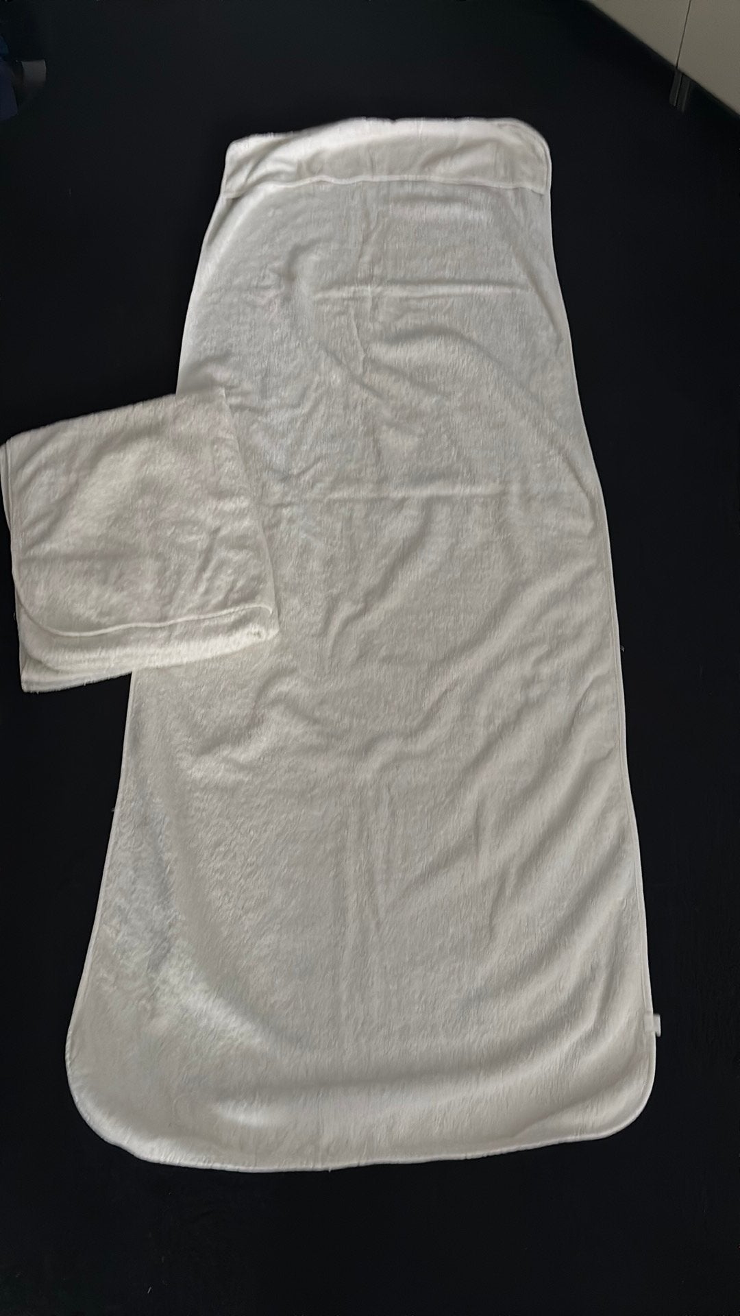 Witte handdoek met omslag voor ligbed, Ophalen of Verzenden, Gebruikt, Kunststof